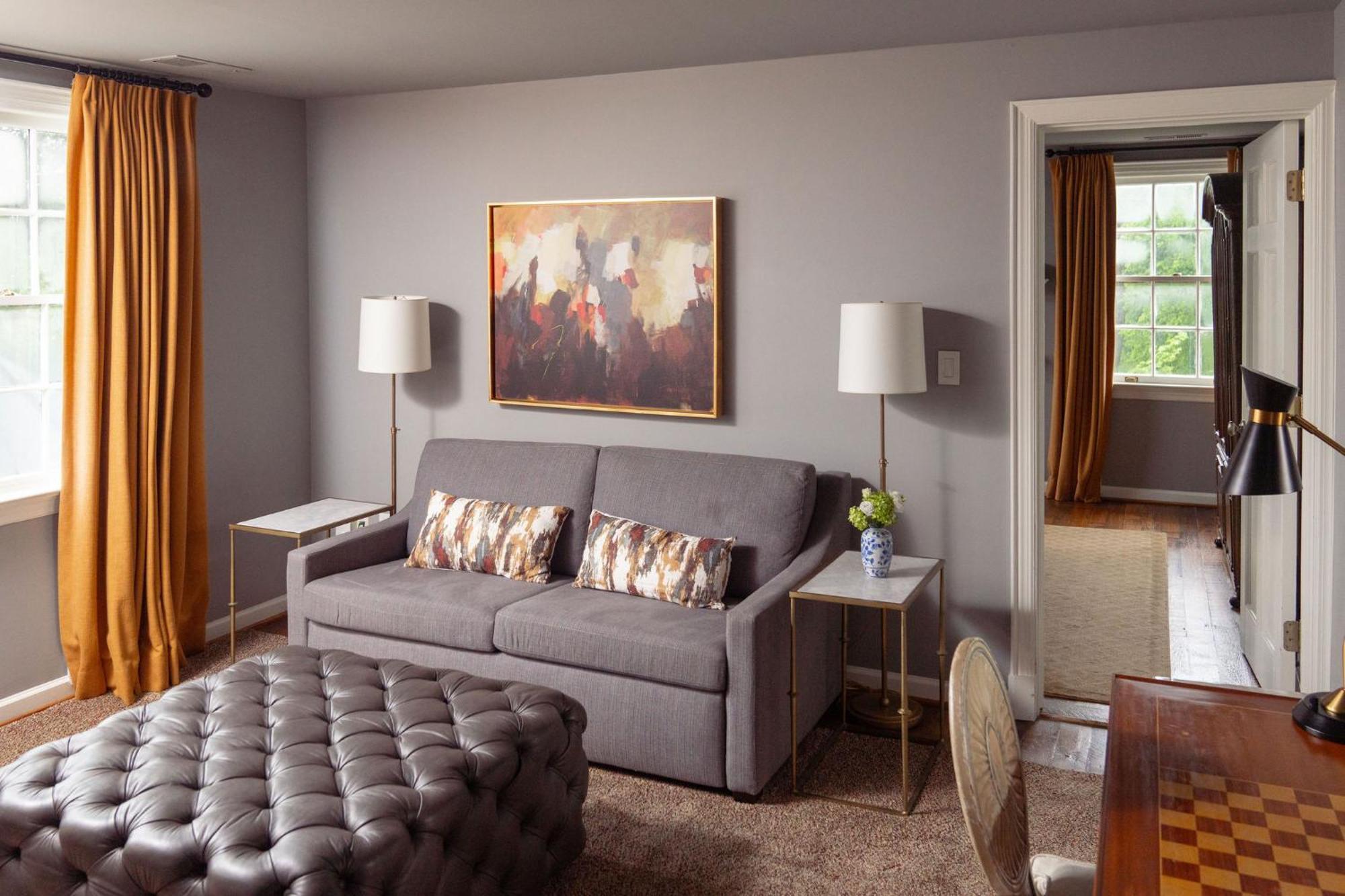 Hotel The Clifton Charlottesville Esterno foto