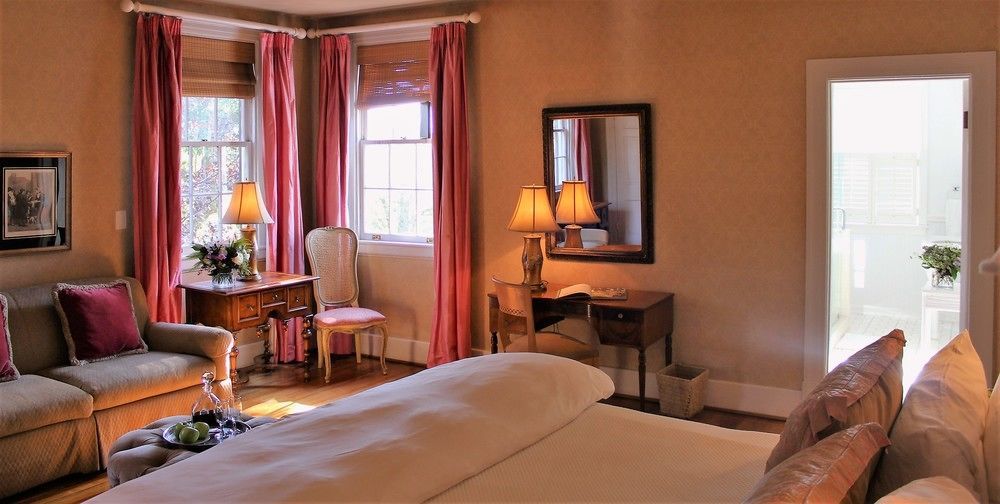 Hotel The Clifton Charlottesville Esterno foto